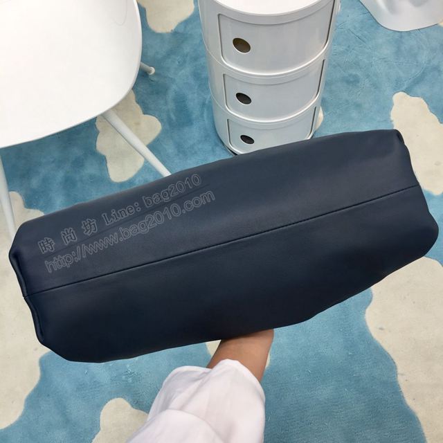 Bottega Veneta女包 98058 2019最火 寶緹嘉The pouch雲朵包 BV單肩包 內附小卡包  gxz1042